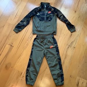 Nike Little kids Tracksuit - Matching Set | size 4T